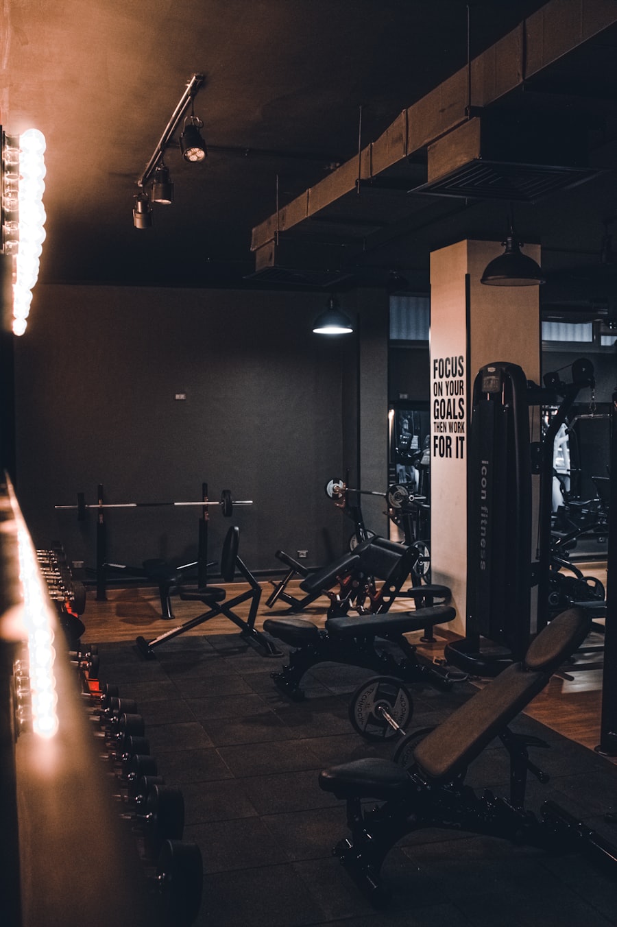 Montaje de maquinaria de gimnasio